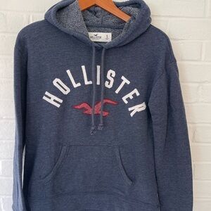 Hollister Men's Blue Hoodie